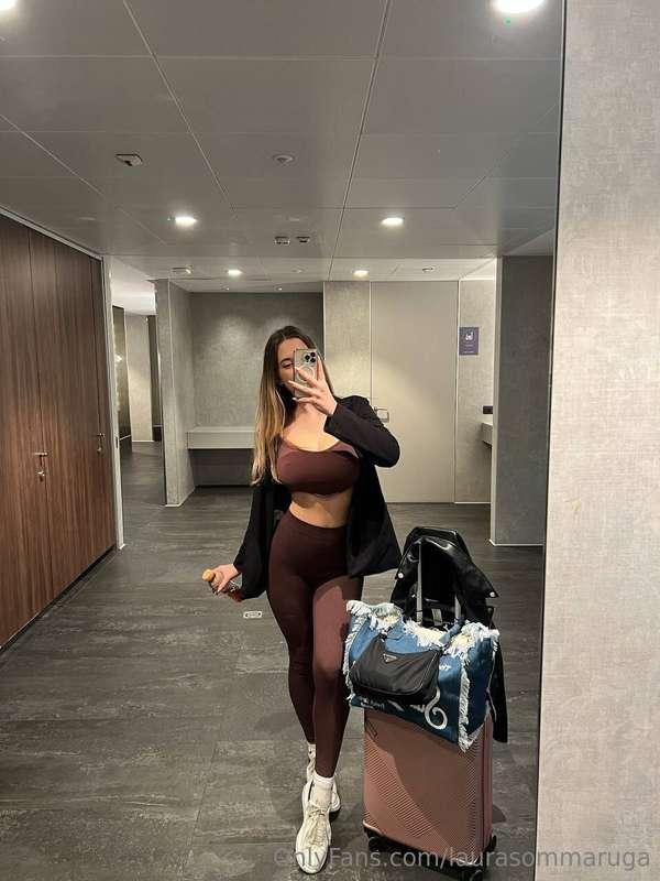 I love travelling😍