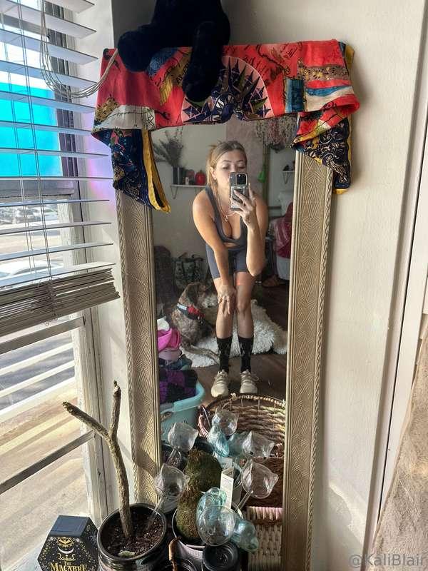wanna help me clean up my room? 😚