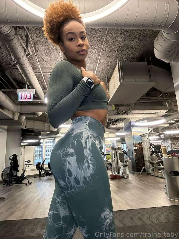 Flirting is my cardio, and I'm in it for the long run!🤭