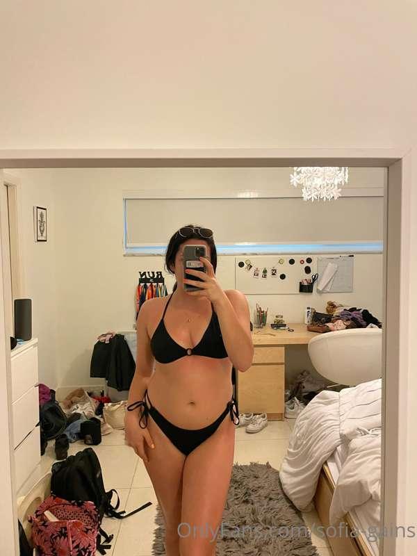 In Miami for spring break!! Getting lots of sun👙☀️🏝