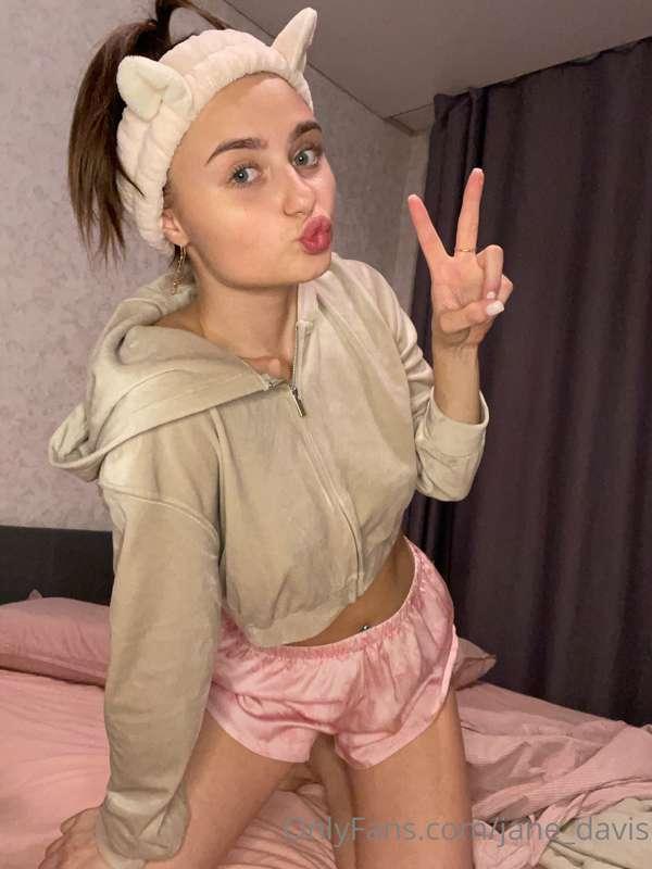 ur_jane_daviss image #0