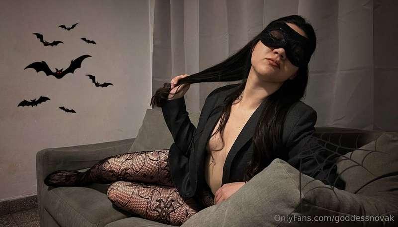 Your nightmares and your pleasure are in my handsAnd that fu..