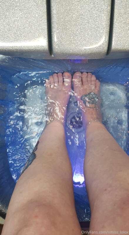 Treated myself to a pedicure that I badly needed 😌👍