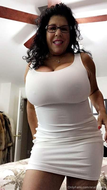 Would you take me out wearing this dress sweetie??