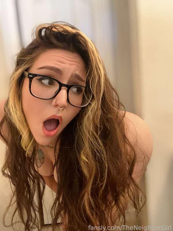 theneighborgirl image #2