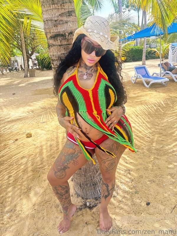 Would you have Sex with me on The Beach ? 🌊