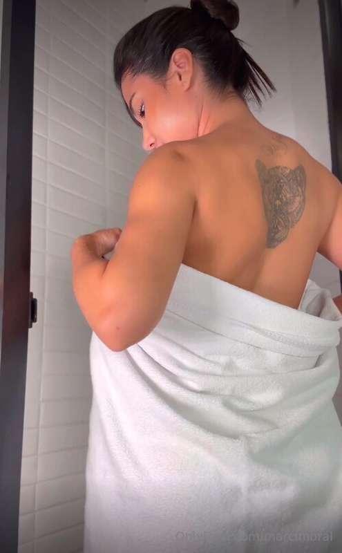 🔞 NEW VIDEO IN 1 HOUR 🔞 things are about to get wet 😈 and no..