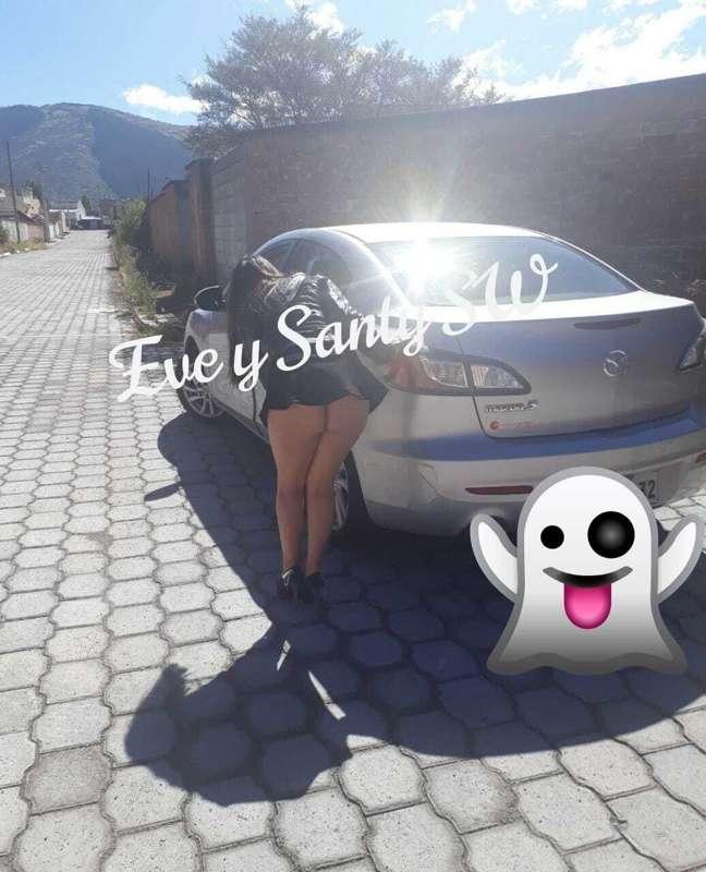 Fotitos 😈💦
Súper exitada🤤 revisando que la llanta del carro ..