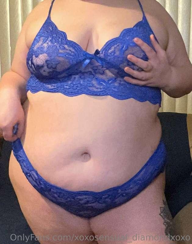 Cute little blue set that just needs taken off. 😉