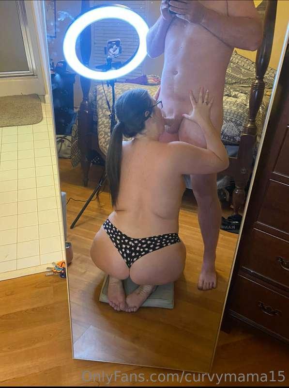 I love being on my knees 😇