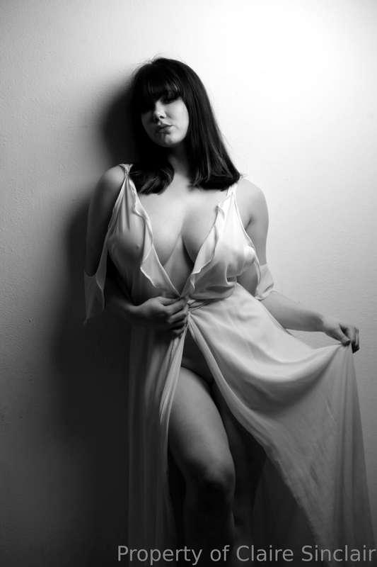 These photos came out so classy and hot af! 🔥🔥 Watch as I st..