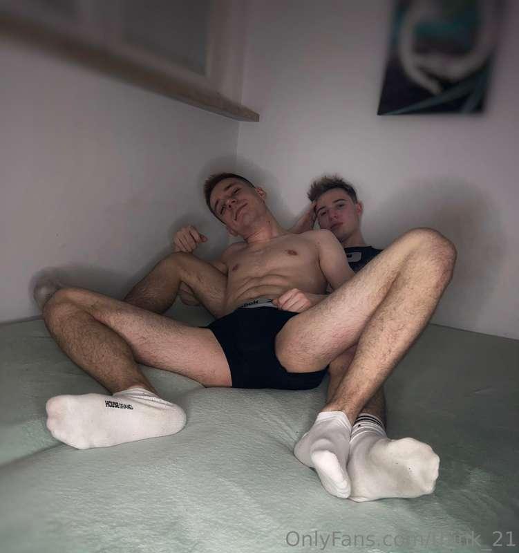 🧦🥵 @leo_leo_leon