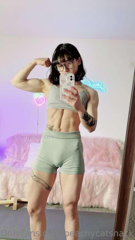 peachycatsnack image #3