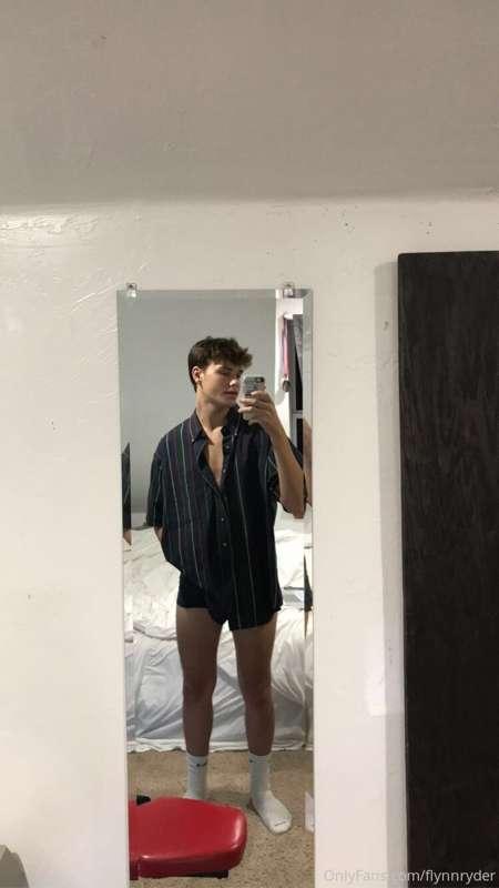 No pants partyyyy! Who wants to join?
