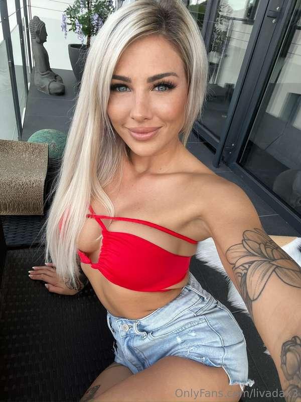 Would you like a cocktail? 🍹