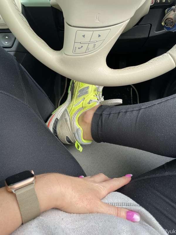 School run took me 1.5 hours this morning!! I was bored in t..
