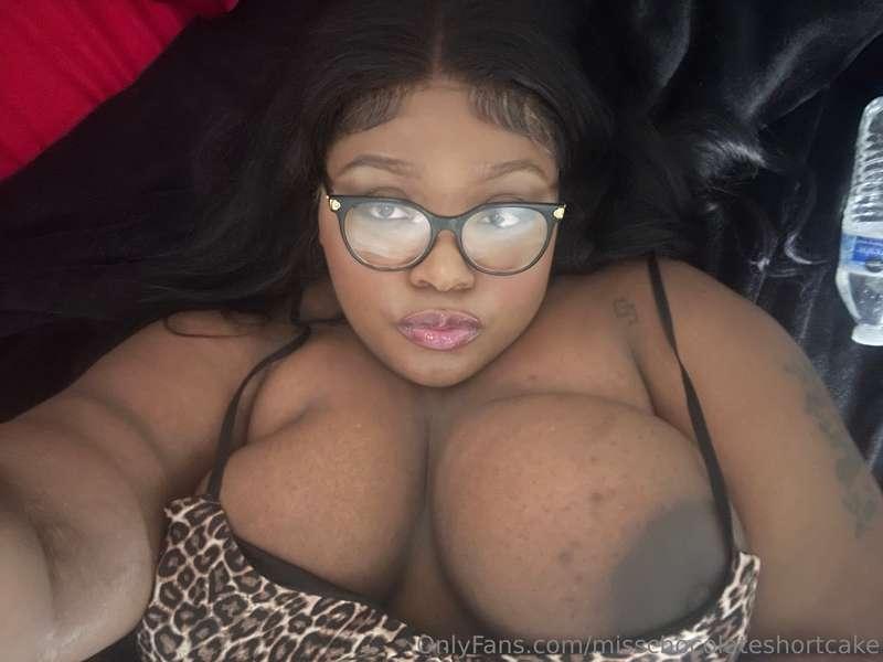 Are you a tittie or booty man???