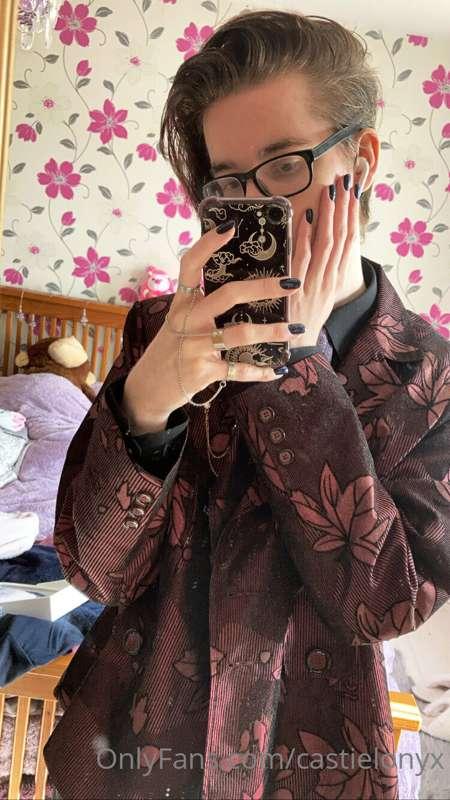 Let me know if you want more erotic content in this outfit I..