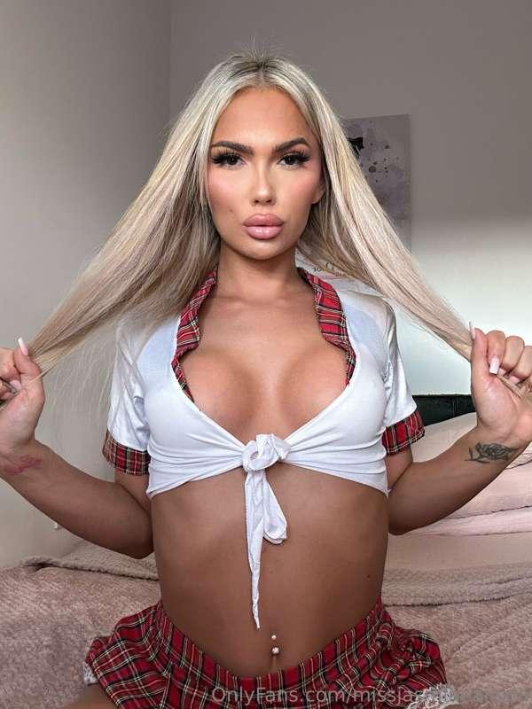 Anyone else horny and can’t sleep?💦💦