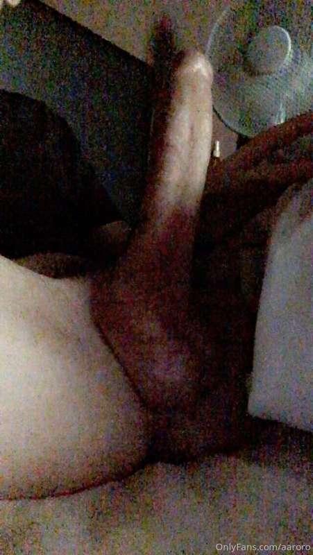 Why does it look so big tho