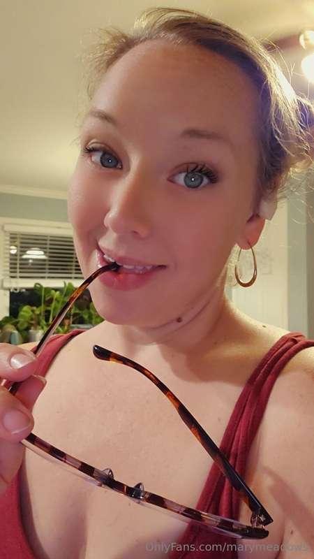How would you feel watching me play with myself while I moan..