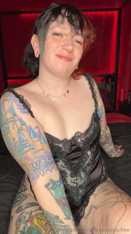 photos are right before and right after orgasm. unlock to se..