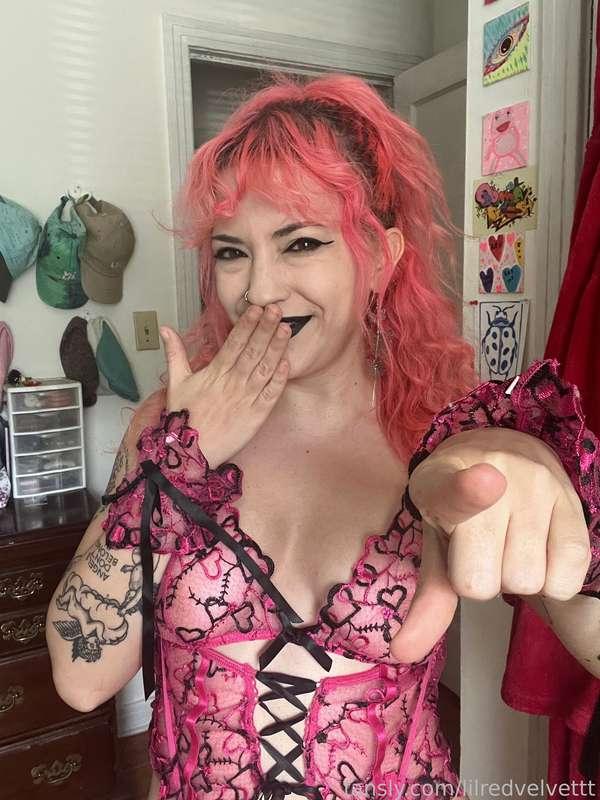 lilredvelvettt image #1