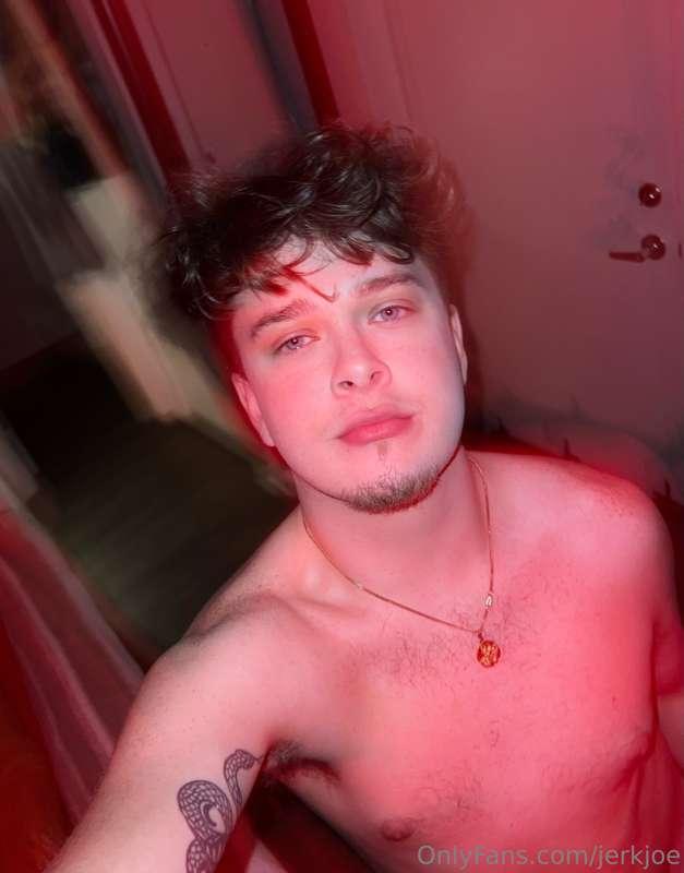 swipe to undress me ;)