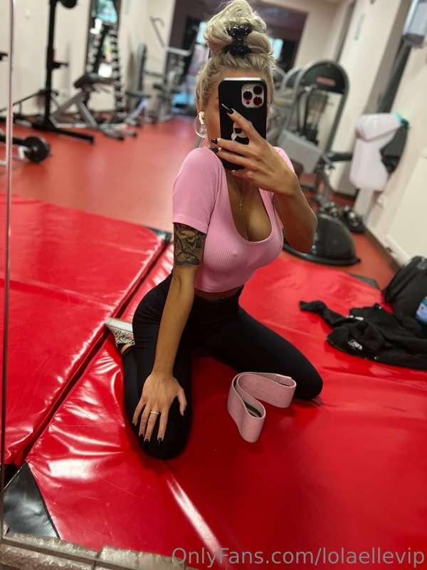 do you want to see me sweat? and get naughty😳😵