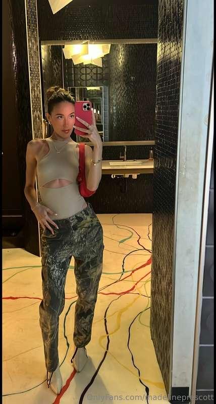 Kiss me all over 🥰