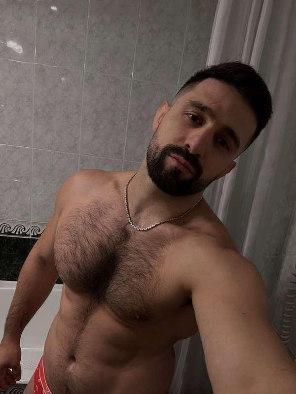 Shredded, hairy, stylish 