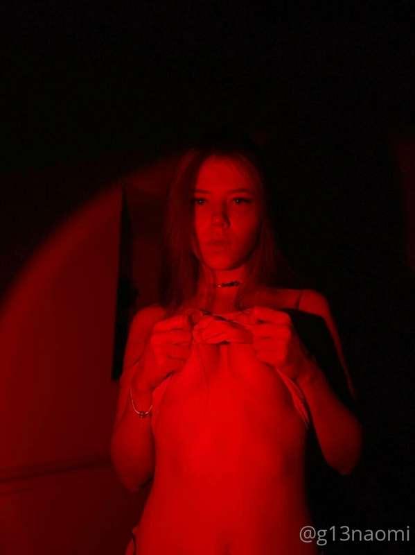 Look at this little redheaded beastie😈 Are you ready to sign..