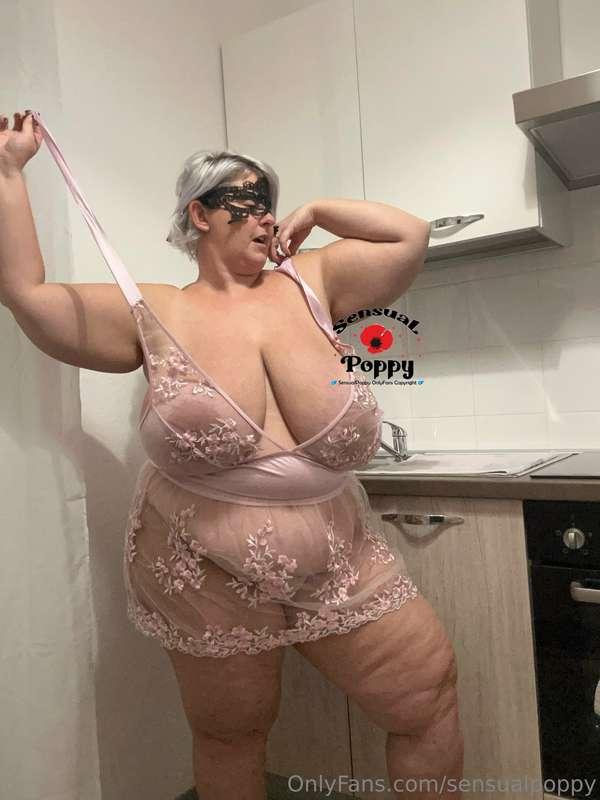 sensualpoppy image #2