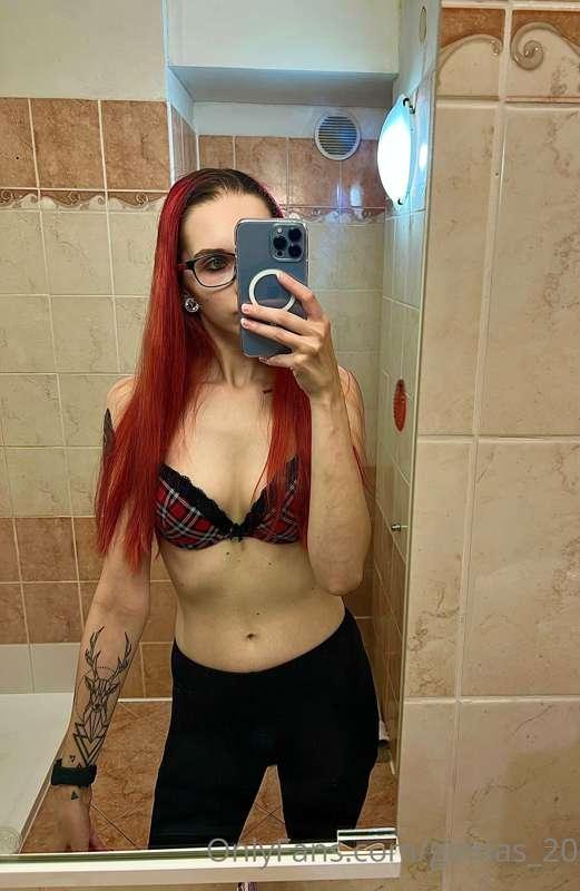 🤪😳👙
