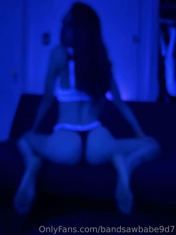 Check out my girls page! @queensleeze She’s got the sexiest ..