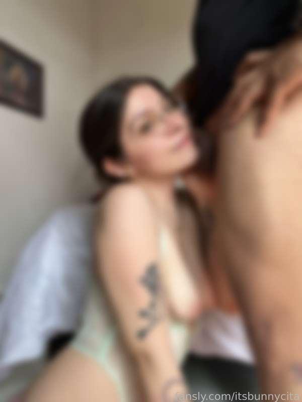 mi primer blowjob vid! espero lo disfruten mucho, para seguir haciendo más contenido así 🍌💦 (boy x girl)