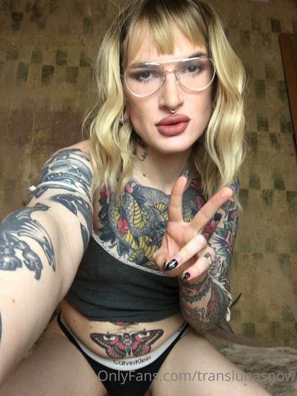 ✌️