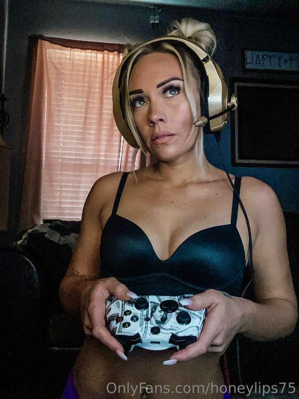 Me or the ps5?