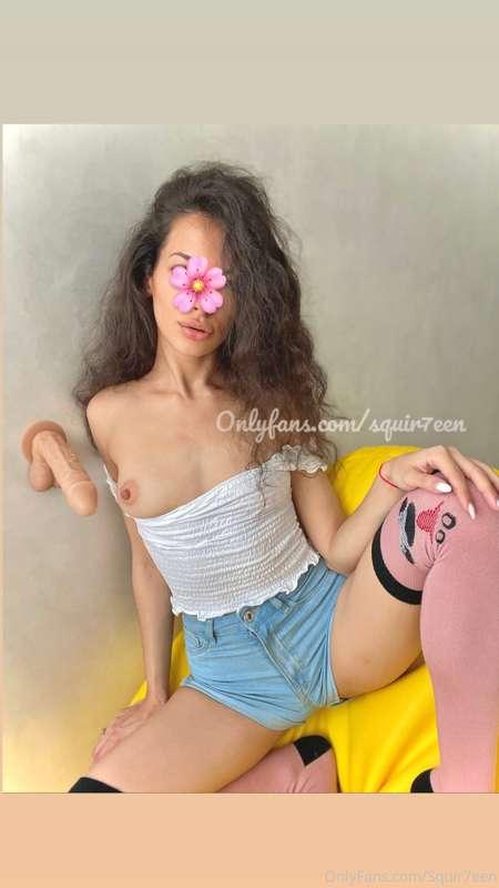 It 's interesting 🤔...this dildo will fit in my pussy whole ..