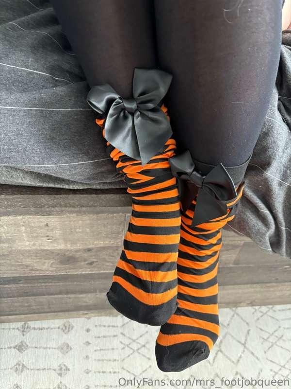 mrs_footjobqueen image #13