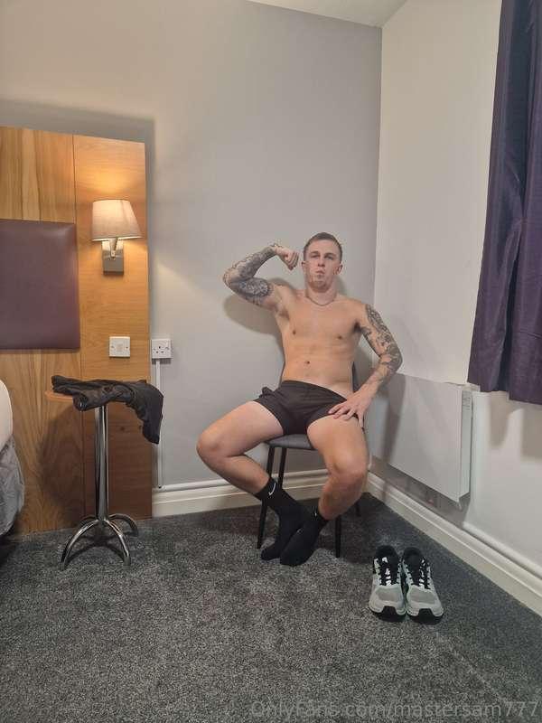 First the body. Then the pits. Finally my arse.
NOW SERVE TH..