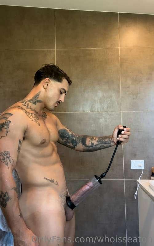 Good morning to get my pump on 😈