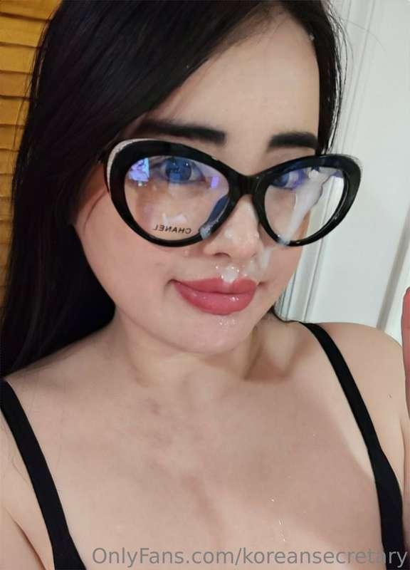 Finished my tinder date with a nice cum facial 💦 had fun now..