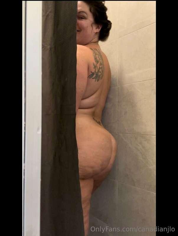 Hot shower time 💦😉