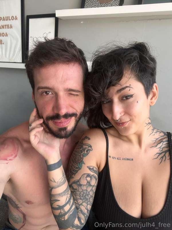 Like this post if you think me and @mrpeachvelvet look cute ..