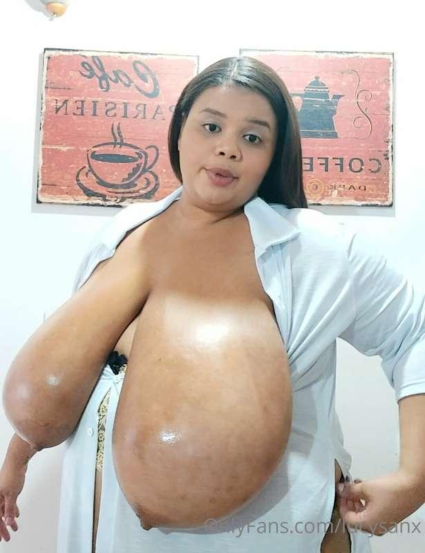 lucysanx image #3