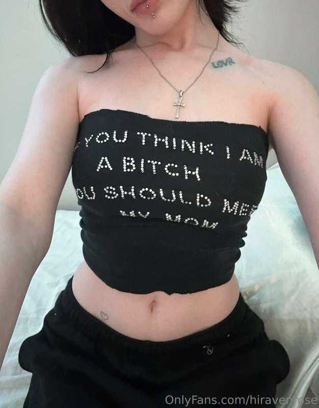 surprise! i'm not wearing bra