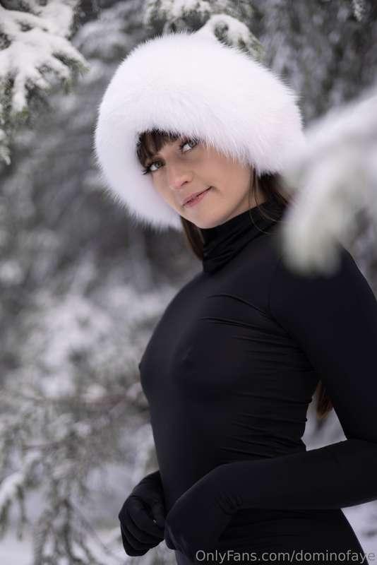 All new snow pictures are definitely available for prints, t..