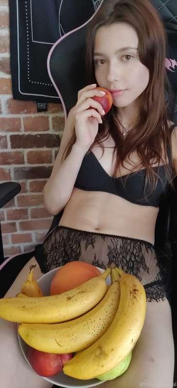 What's your fave fruit 🍌?😈