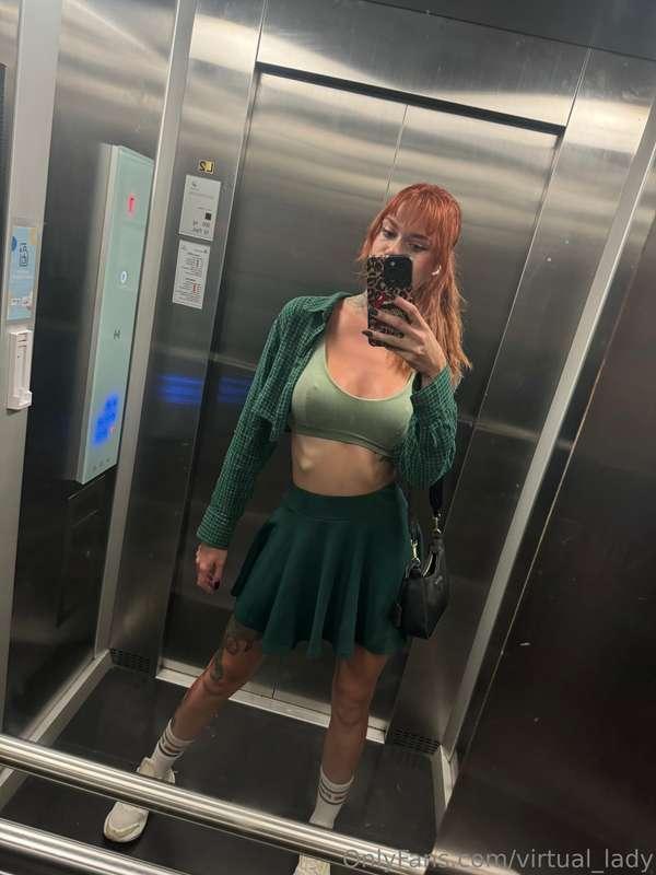 Would you want to be stuck in an elevator with me? 😈